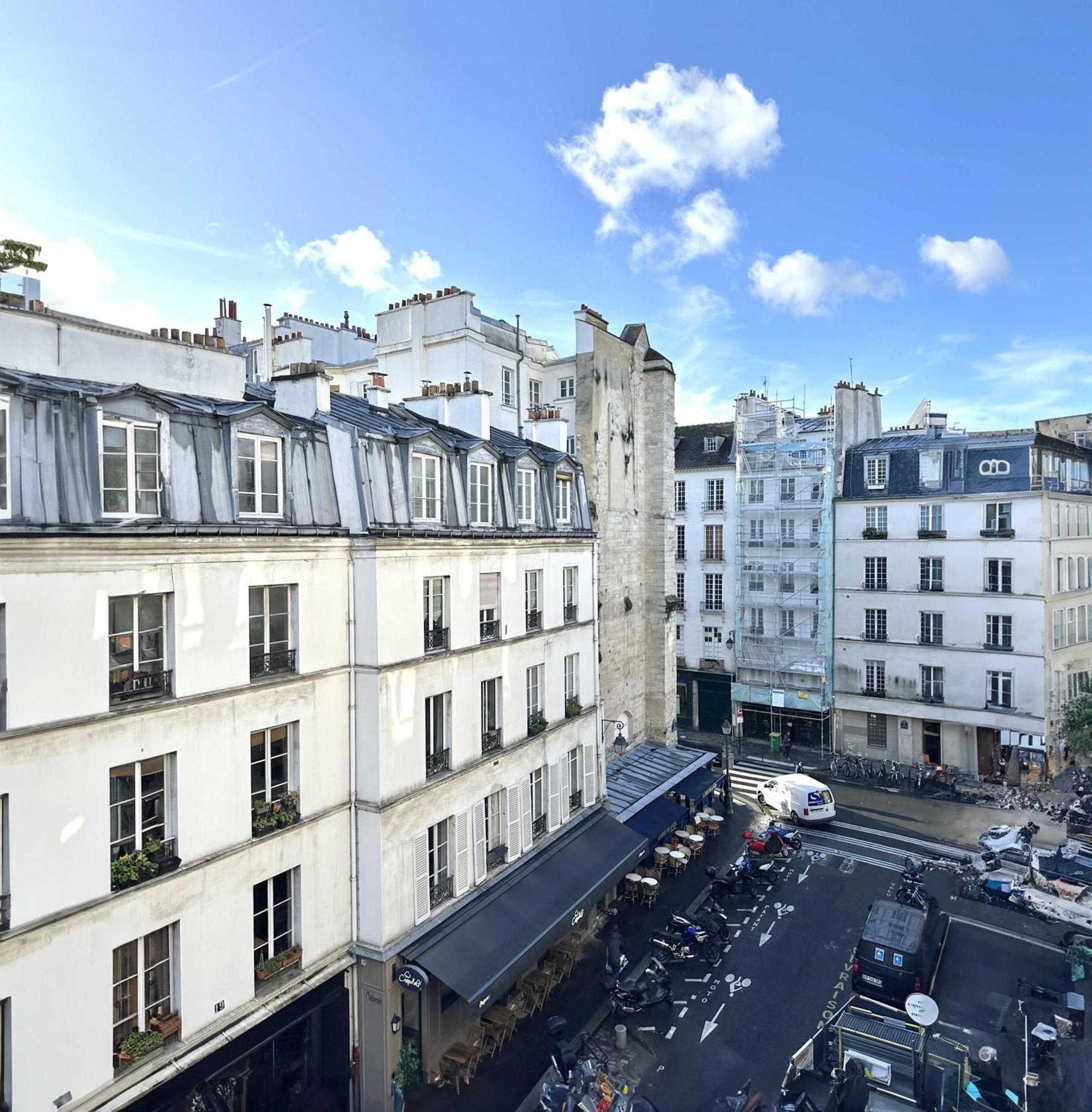 Appartamento Beautiful Calm In Le Marais Parigi